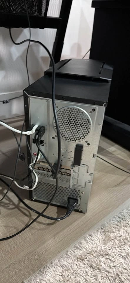 Gaming Pc and Monitor - photo 3