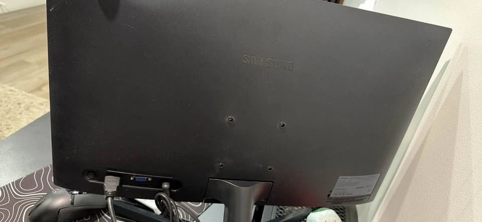 Gaming Pc and Monitor - photo 5