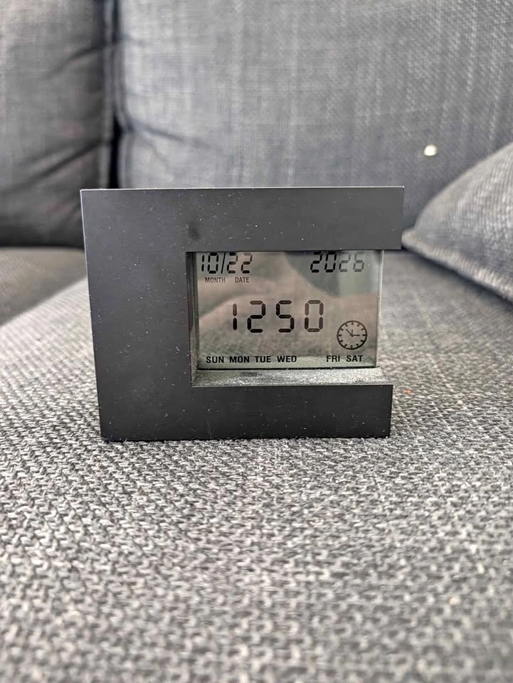 IH Casa Decor Cass Digital Clock