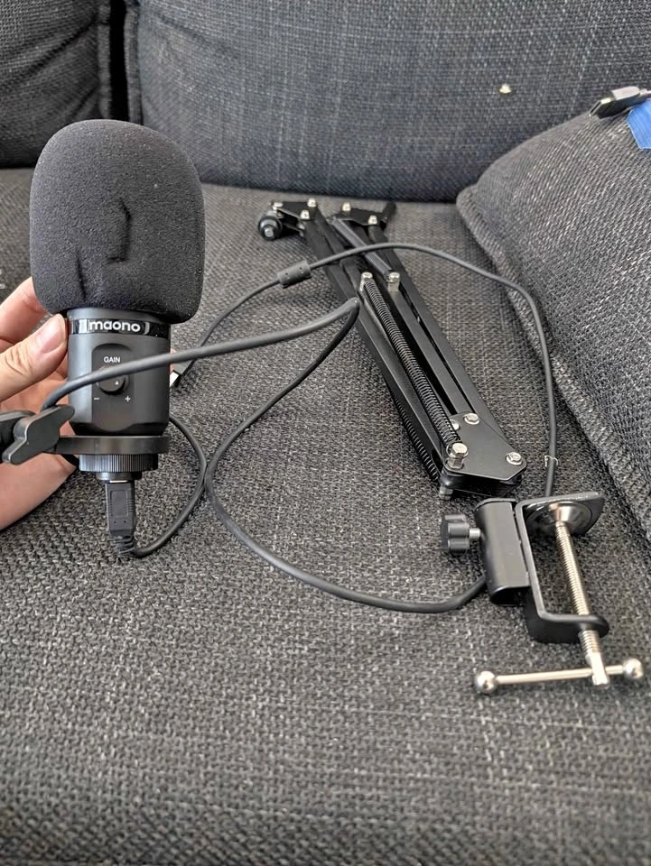Maono USB Condenser Microphone Kit with Boom Arm