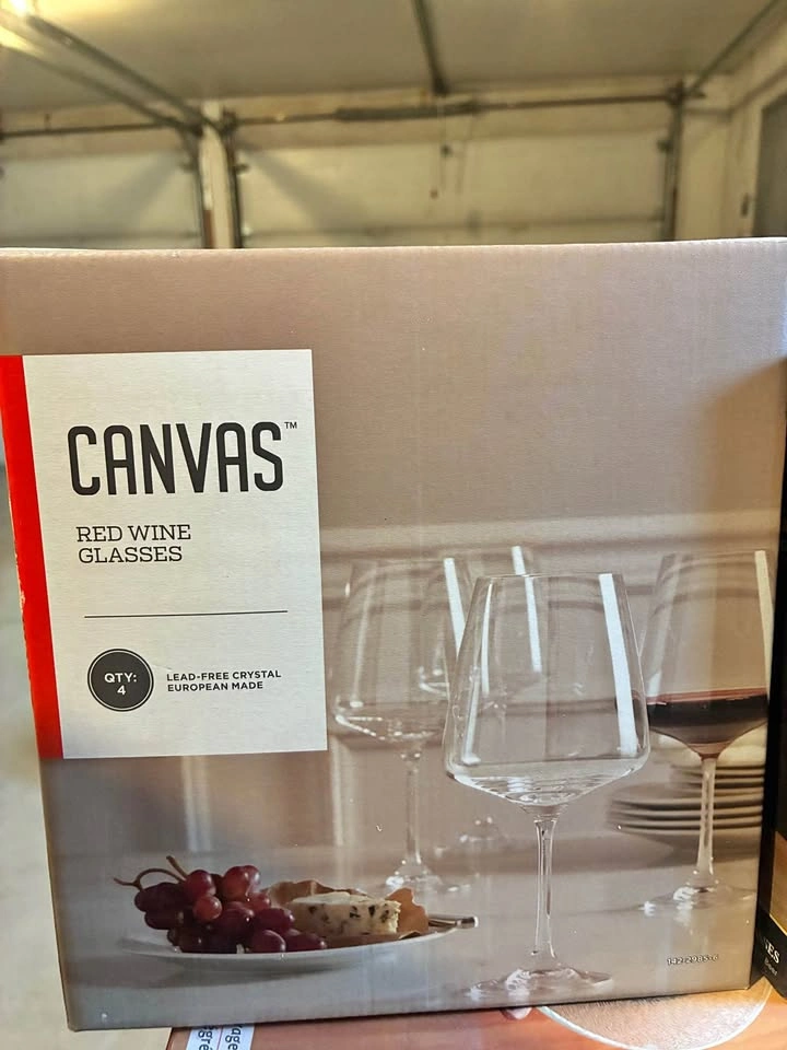 CANVAS Red Wine Glasses