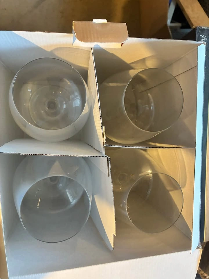 CANVAS Red Wine Glasses - photo 2