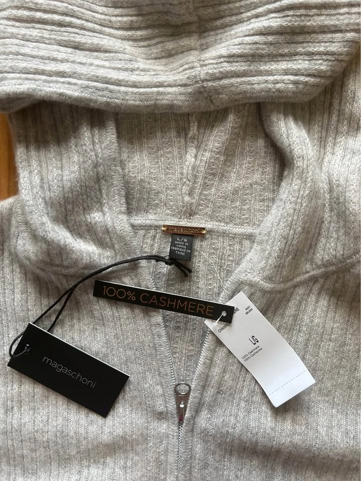 Brand new cashmere hoodie - photo 4