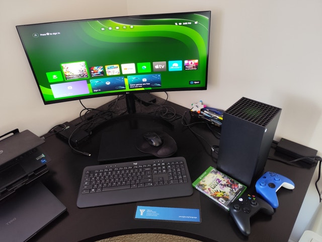 (Delivery) Xbox Series X 1TB w/games - photo 2