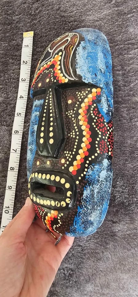 10" hand crafted Australian Wooden Mask - photo 3