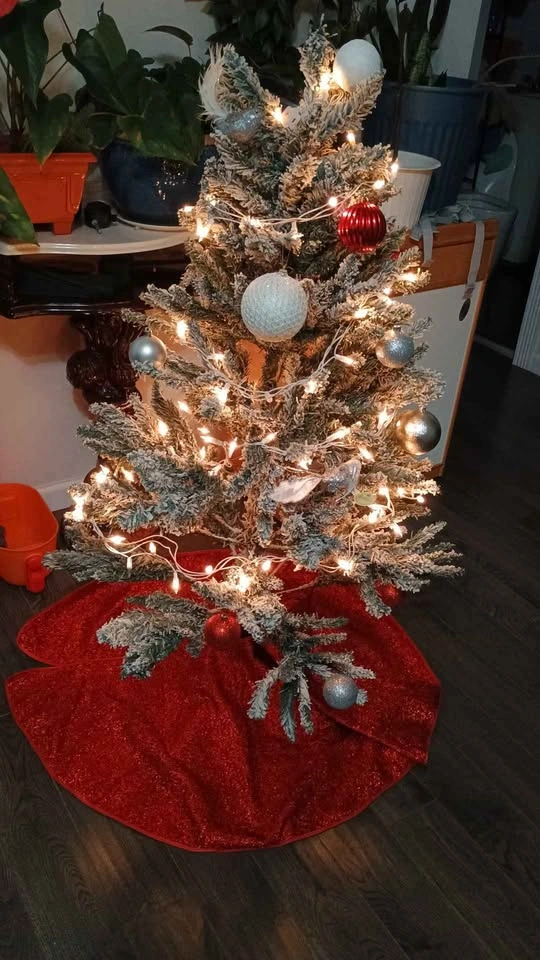4ft Christmas Tree - photo 2