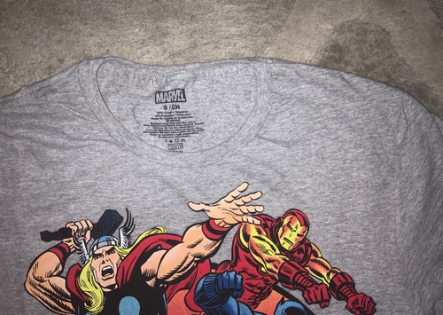Marvel Comics Avengers / Graphic T-Shirt Adult Size S - photo 3