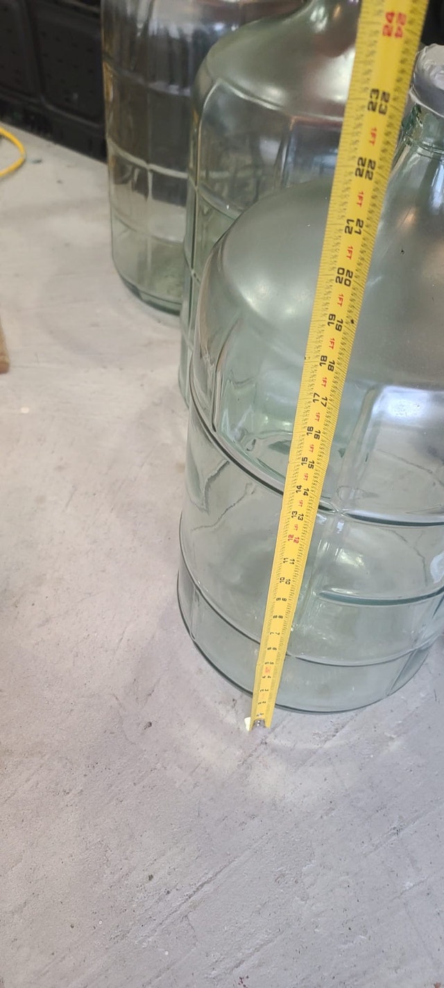 Set of 3 Glass Water Dispenser Jugs - photo 3