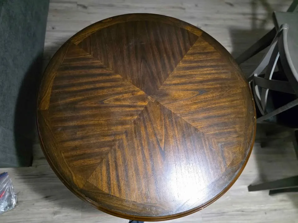 4ft Round table image indicator(2)