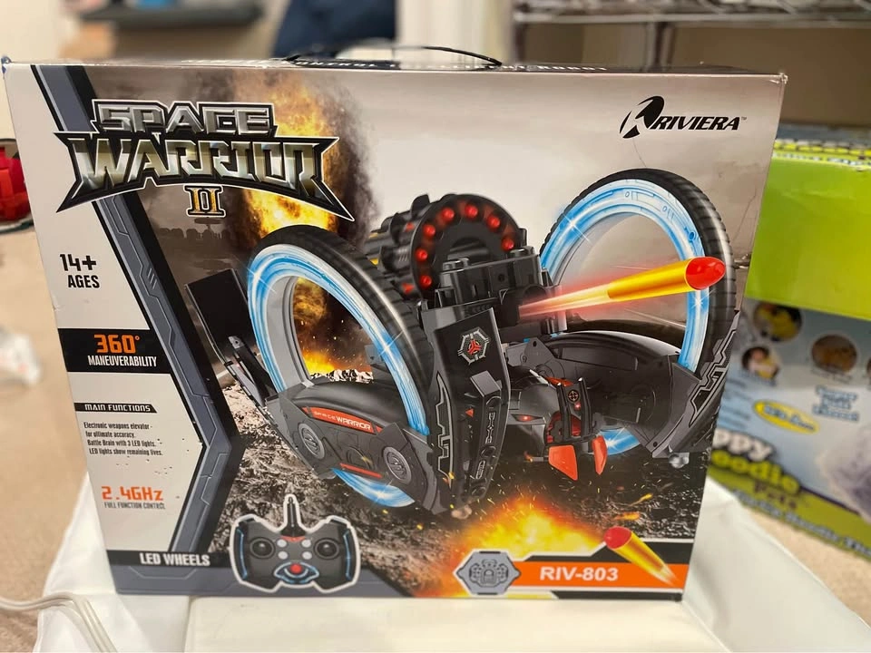 Riviera Space Warrior II RIV-803 RC Battle Robot - photo 3
