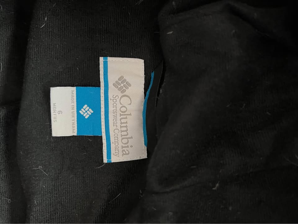 Columbia down snowsuit 6 month size - photo 3