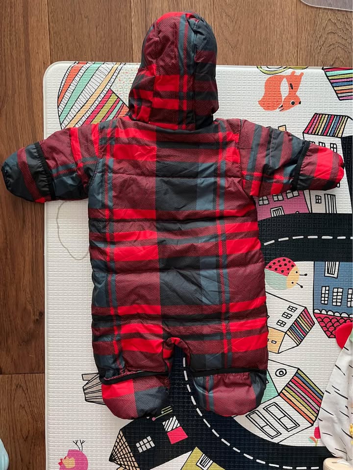 Columbia down snowsuit 6 month size - photo 5