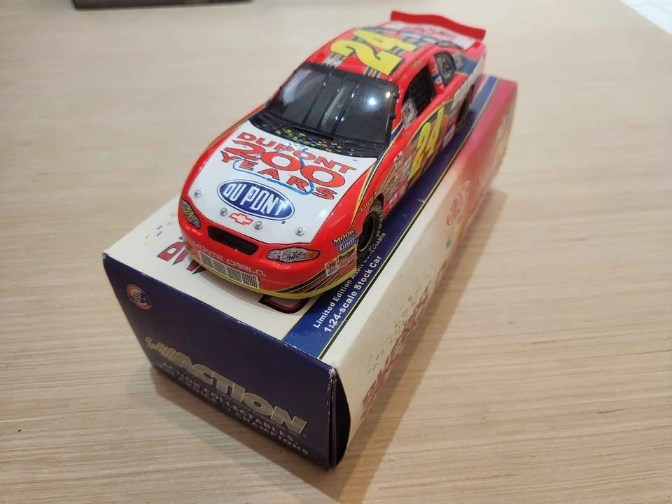 Jeff Gordon Diecast 1/24 - photo 4