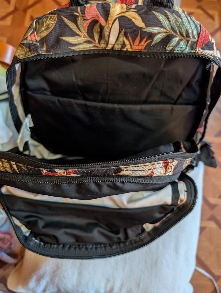 Dakine 25L campus backpack - photo 2