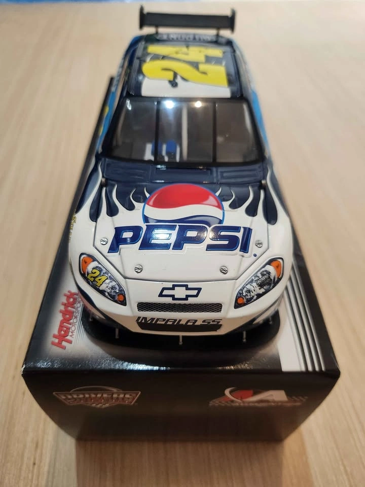 2007 Jeff Gordon Pepsi COT 1/24 Diecast - photo 3