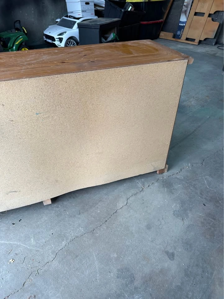Solid Wood 7-Drawer Dresser – Great Condition - photo 5