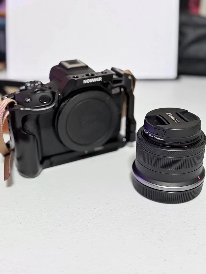 Canon EOS R50