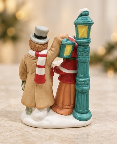 J.L.L. 1988 Hand Painted Ceramic Carolers Christmas Figurine - photo 2