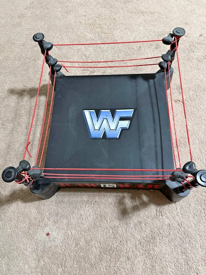 WWF/WWE Raw is War Wrestling Ring