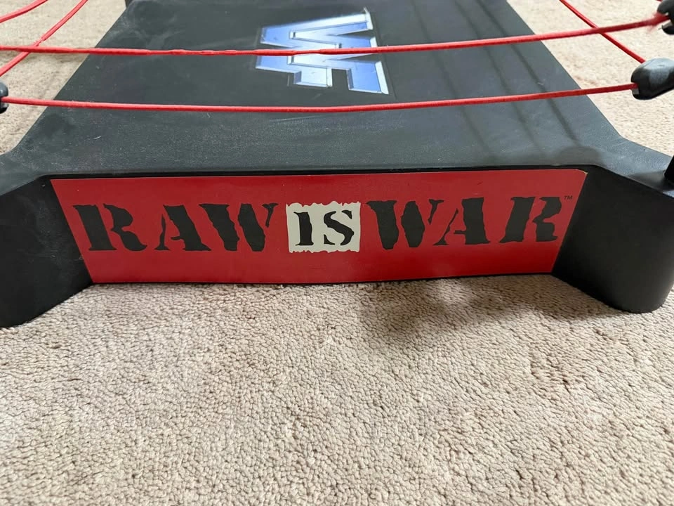 WWF/WWE Raw is War Wrestling Ring - photo 3