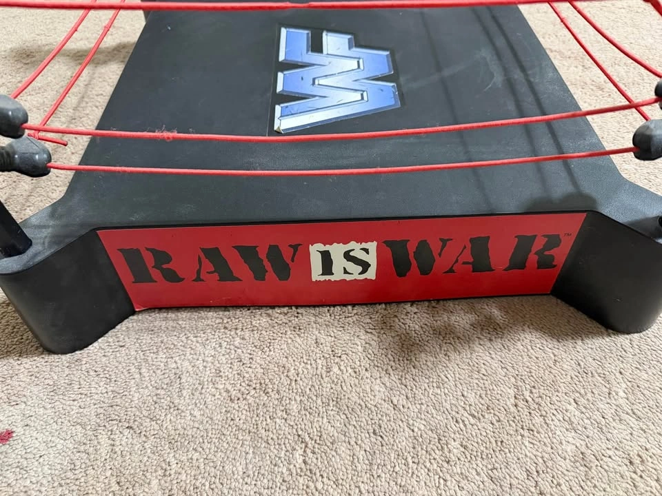 WWF/WWE Raw is War Wrestling Ring - photo 5