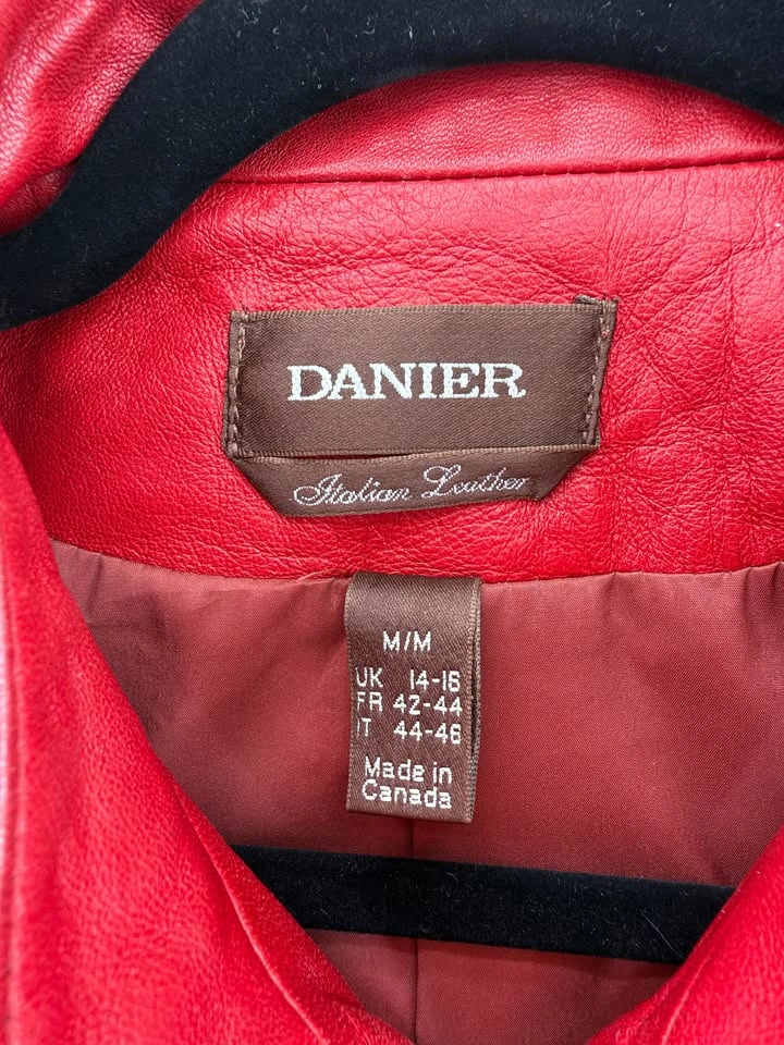 Danier Leather (Vintage Canadian Heritage Era) Medium - photo 2