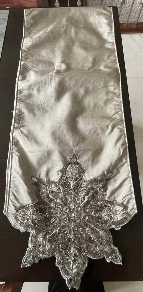 Holiday Table Runner ❄️ Stunning - photo 3