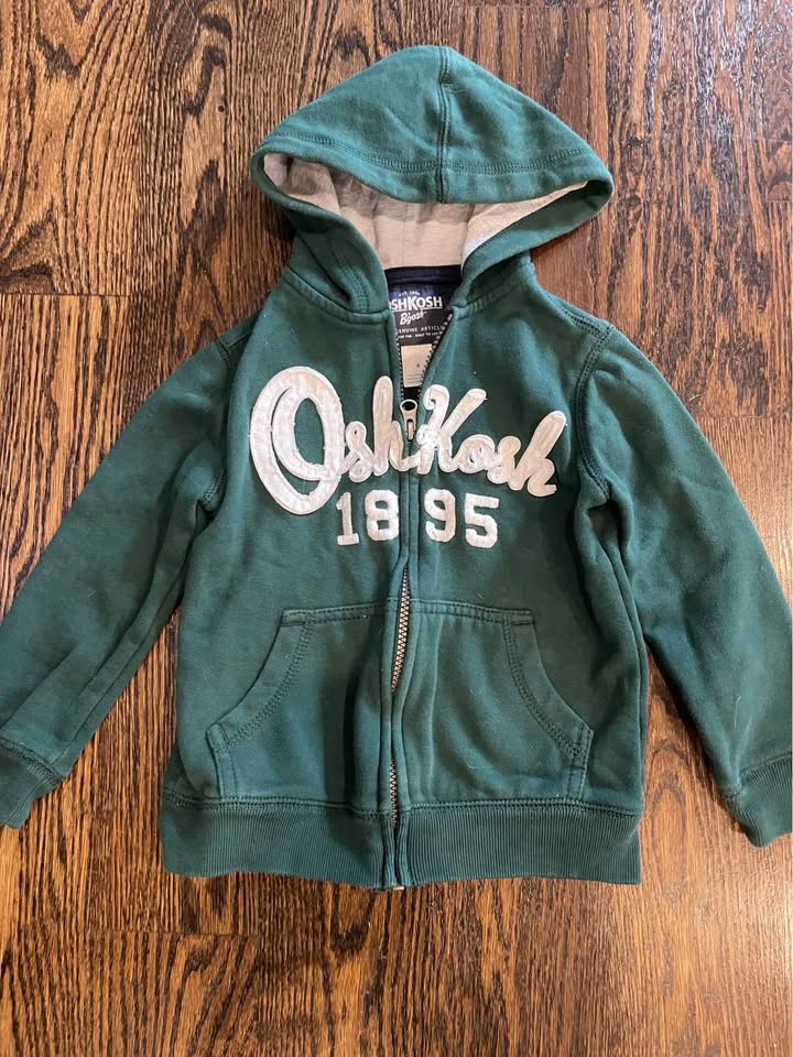 4T Fleecy Sweaters & Sweatshirts - photo 2