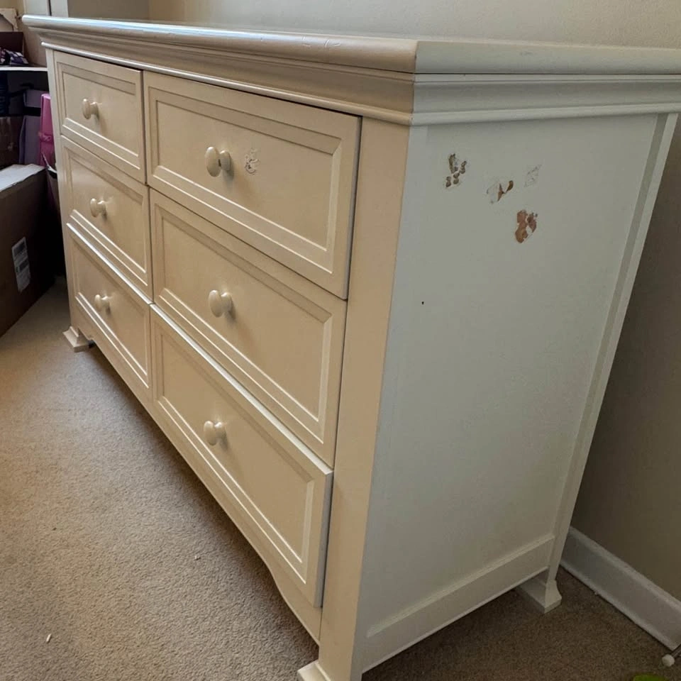 Baby Cache Solid Wood 6-Drawer Dresser / Changing Table - photo 2