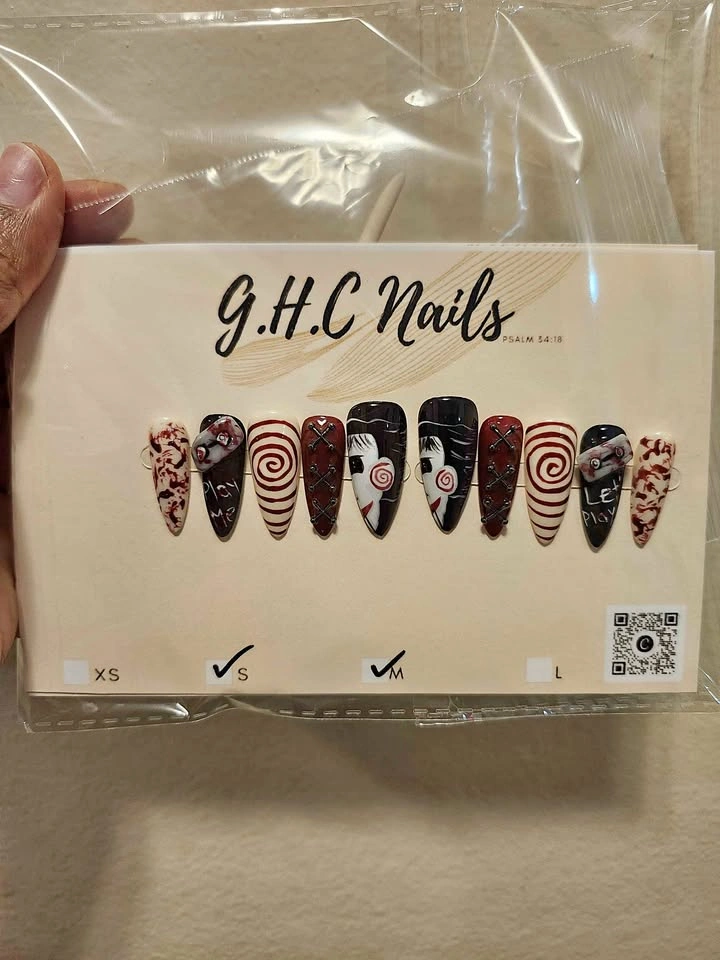 Halloween Jigsaw Saw Stiletto Press-On Nail Set