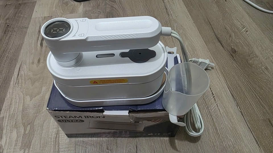 Steam Iron Ultra FG-S03 - photo 2