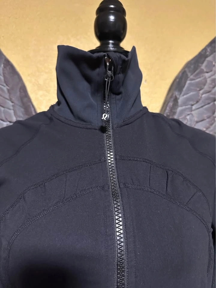 Lululemon Black zip up Sweater Jacket - photo 4