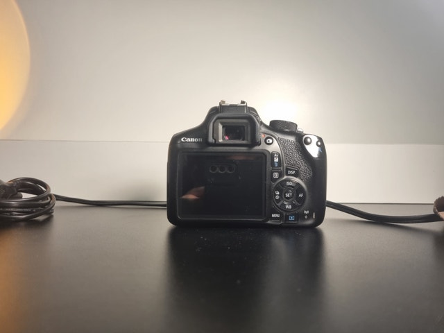 Canon 1300D/Rebel T6 Bundle -- 18-55mm III + 55-250mm STM - photo 4