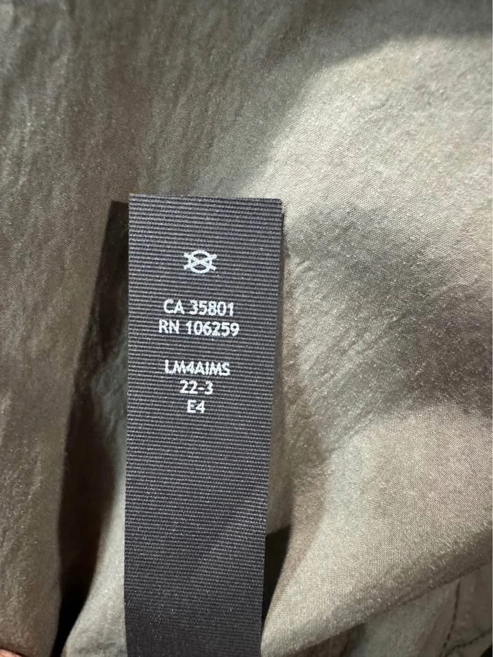 Lululemon Switch Over Bomber Jacket (Reversible) - Used once! - photo 4