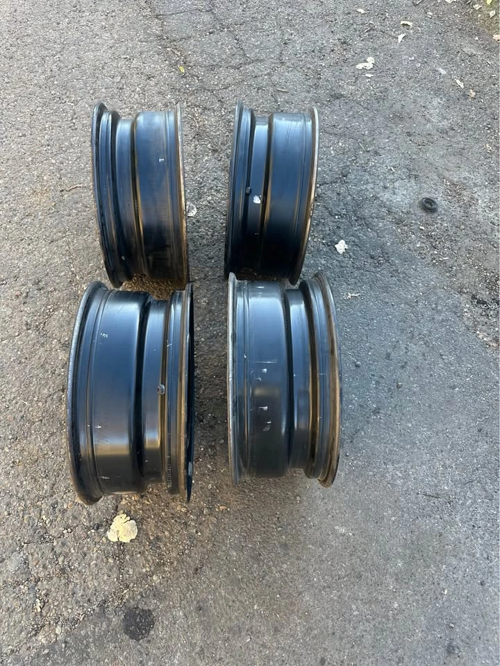 Set of 4 Black Steel Wheels - photo 3