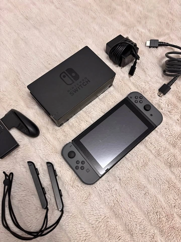 Nintendo Switch Console
