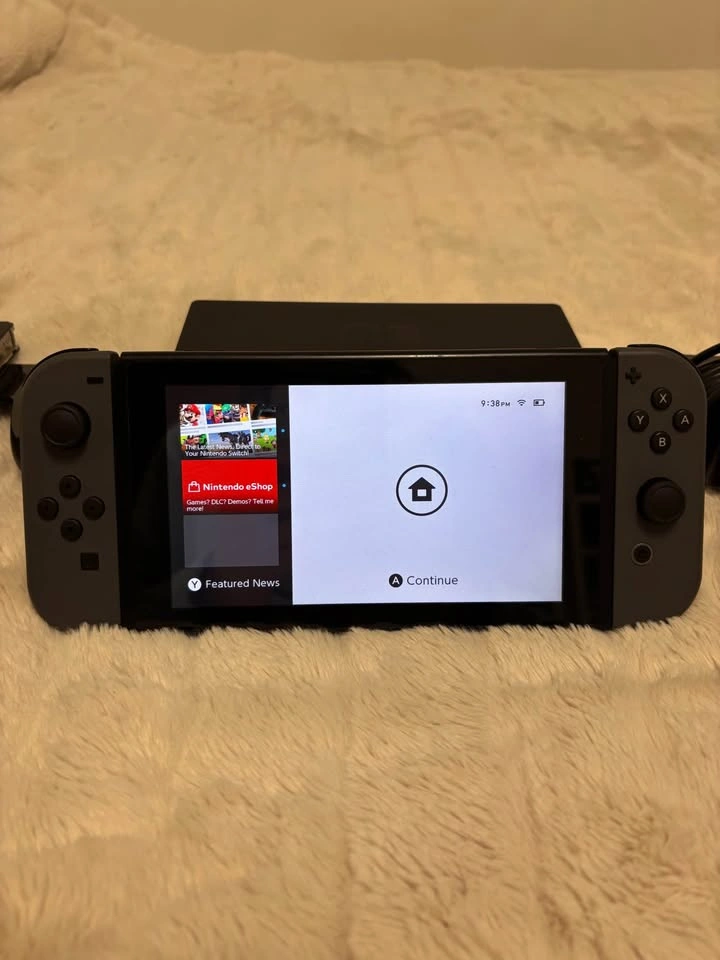 Nintendo Switch Console - photo 5