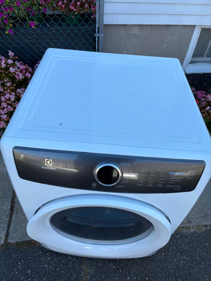 Electrolux 8.0 cu.ft Electric Dryer 27" - photo 2