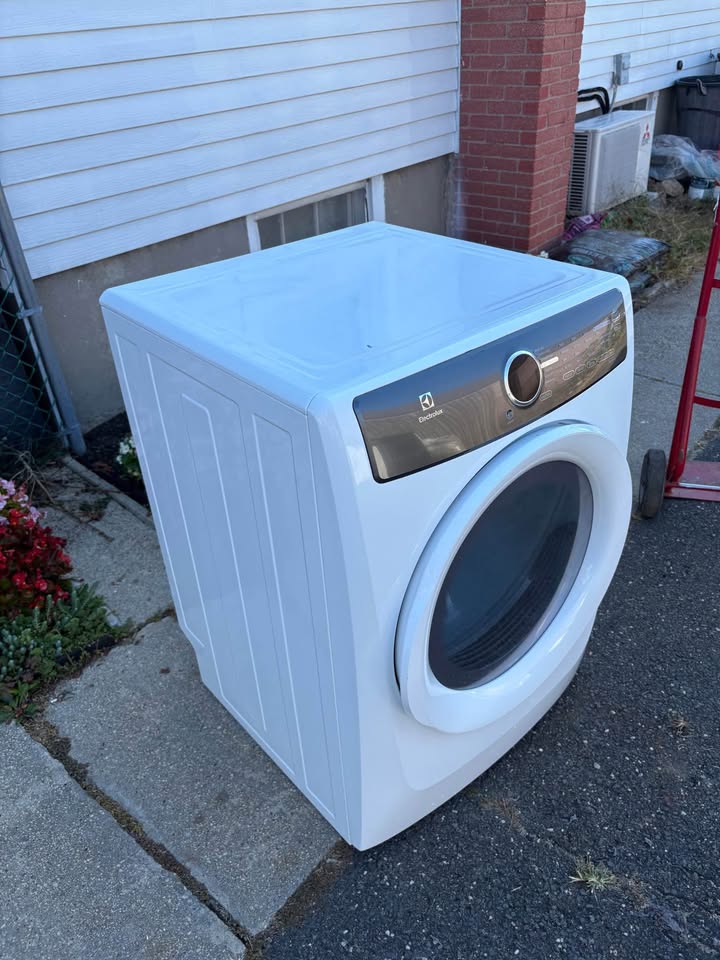 Electrolux 8.0 cu.ft Electric Dryer 27" - photo 3