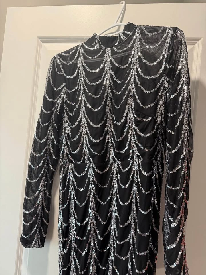 Mesh sequin dress size 12 large - photo 2