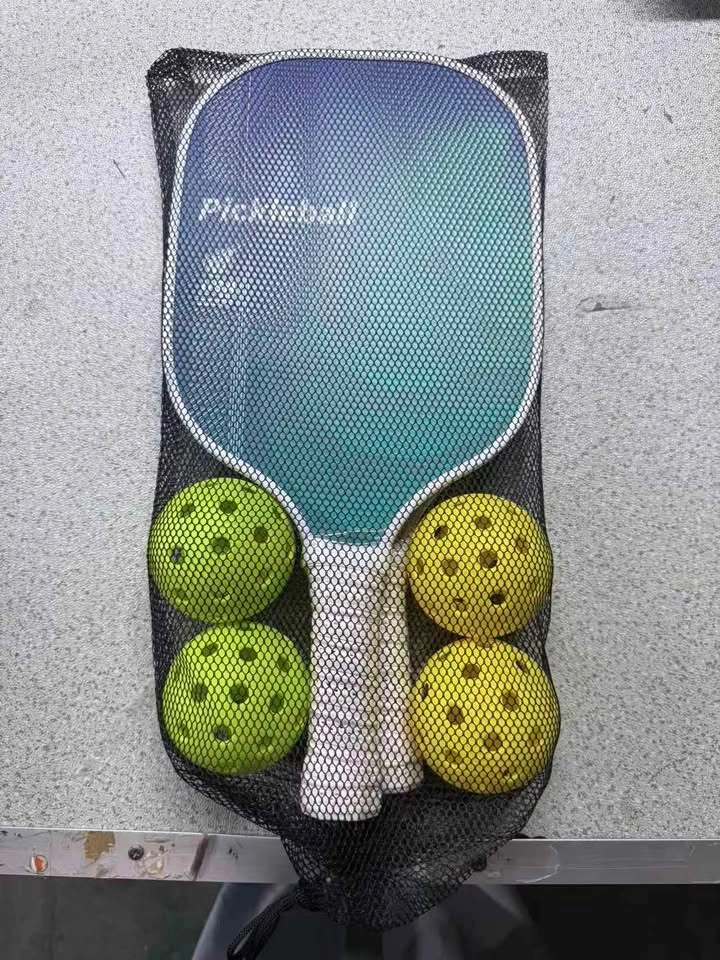 USA Pickleball Set – 2 Paddles + 4 Balls + Carry Bag - photo 2