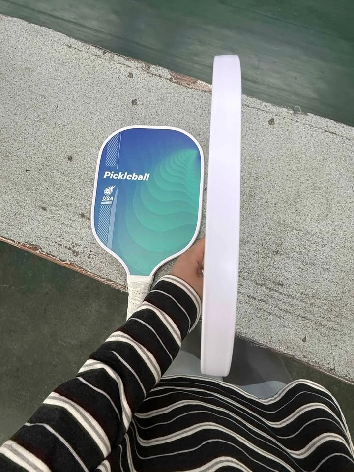 USA Pickleball Set – 2 Paddles + 4 Balls + Carry Bag - photo 5