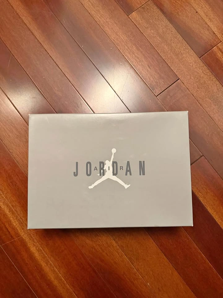 BNIB Air Jordan 11 Retro Cool Grey