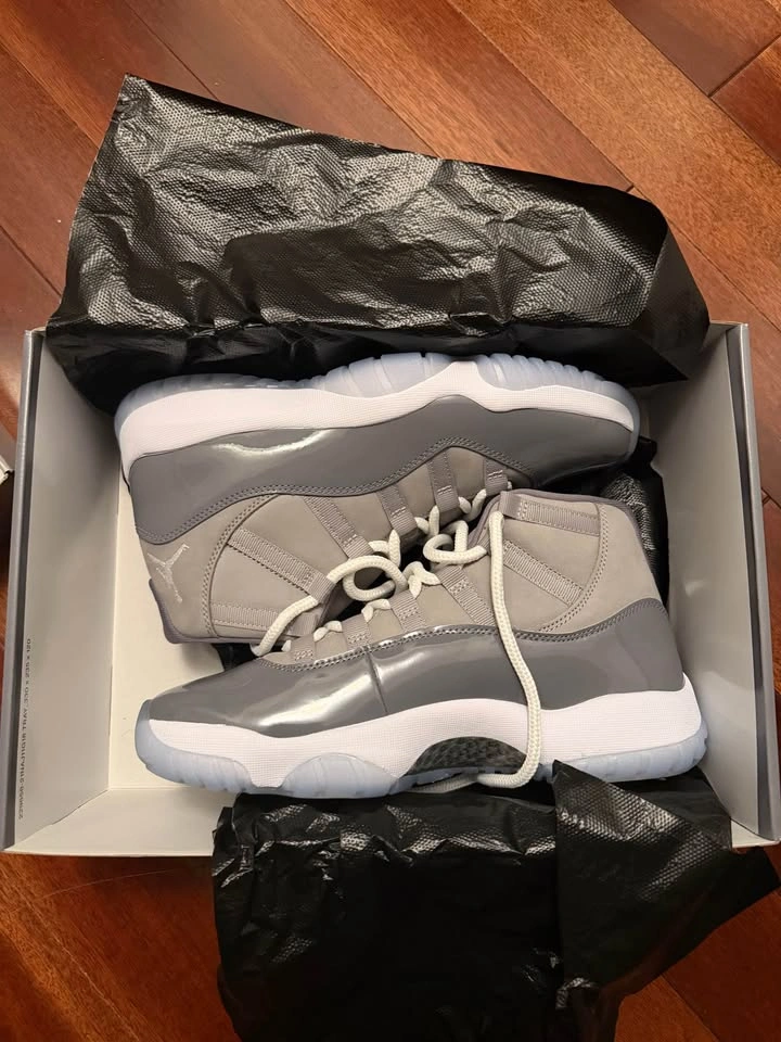 BNIB Air Jordan 11 Retro Cool Grey - photo 2