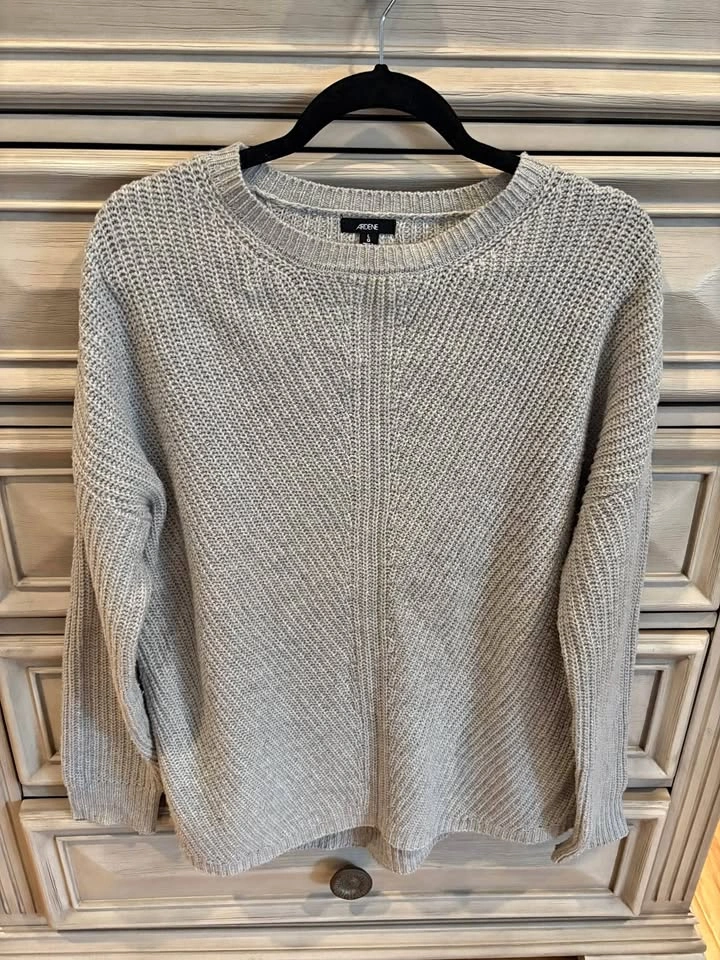 Women’s grey sweater XL