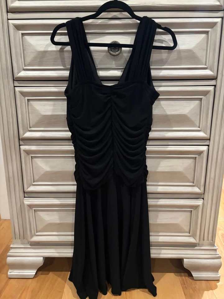 Black stretchy dress Medium - photo 3