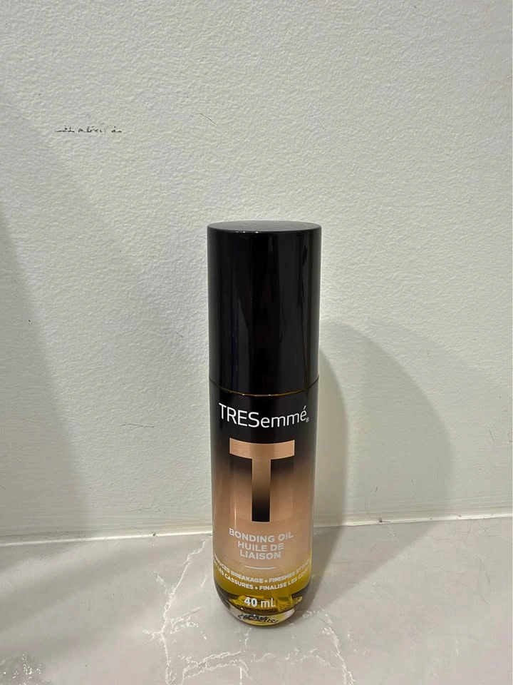 TRESemmé Bonding Oil
