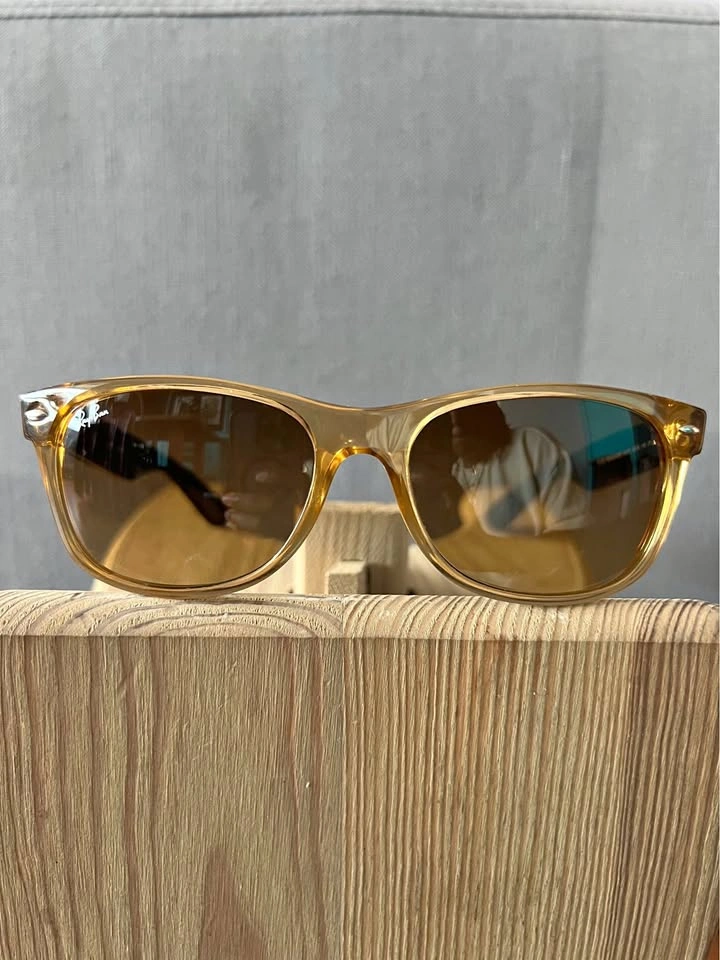 Genuine RayBan New Wayfarer