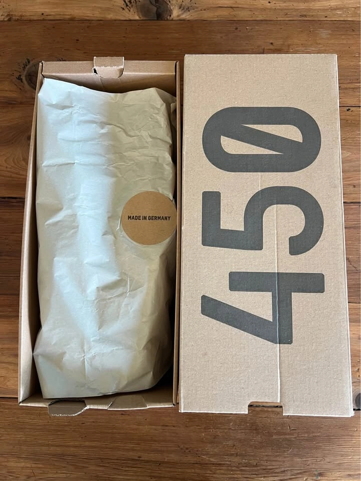Adidas Yeezy 450s - photo 2