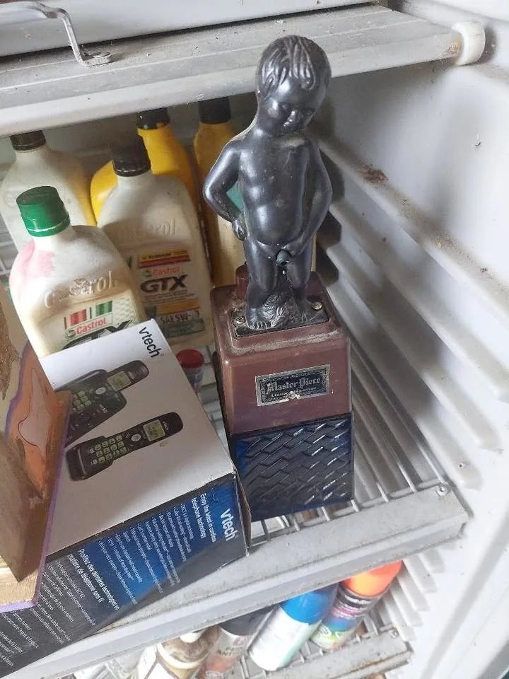WHISKEY DISPENSER thumbnail